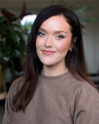 Photo of Dr Casey McGivern, Psychologist, PsychD, HCPC - Clin. Psych.