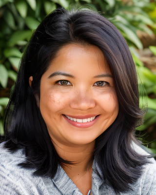Photo of Tina Pham, Marriage & Family Therapist, LMFT