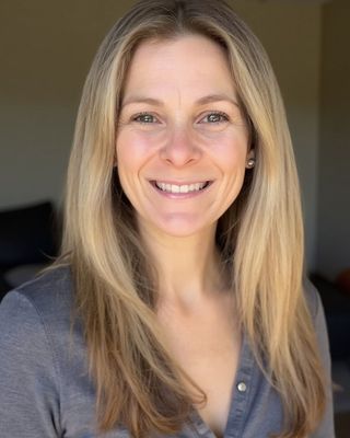 Photo of Sara Denoncourt, Licensed Mental Health Counselor, LMHC