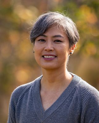 Photo of Chinyoung Farrey, Marriage & Family Therapist Associate in California