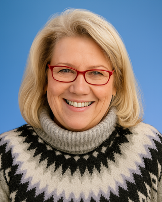 Photo of Mary Kay Lowe, Marriage & Family Therapist, MA, LMFT