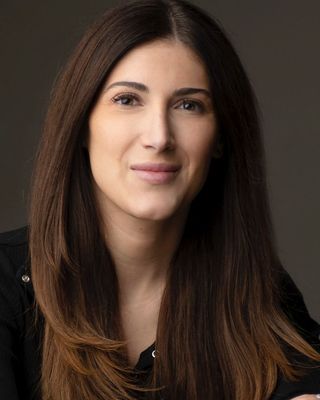 Photo of Anastasia Assuras, Registered Psychotherapist, MCP, RP