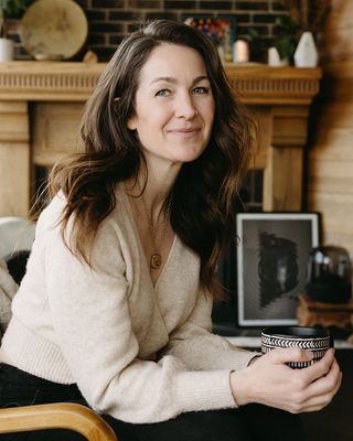 Photo of Erin Elizabeth Hinton - Erin Wyllthawk, Relationship Specialist, Counsellor, MA, CCC