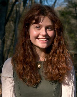 Photo of Ren Taylor, Pre-Licensed Professional