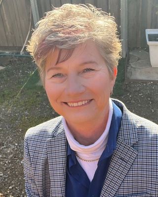 Photo of Claudia McFarland, Marriage & Family Therapist, LMFT