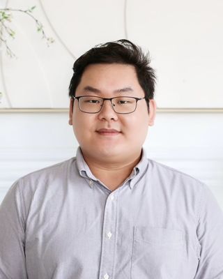 Photo of Richard Liu, Registered Psychotherapist (Qualifying)