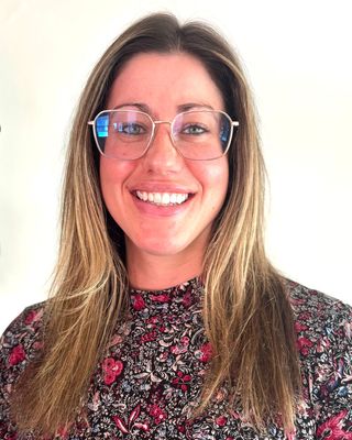 Photo of Maxine Parker, Pre-Licensed Professional