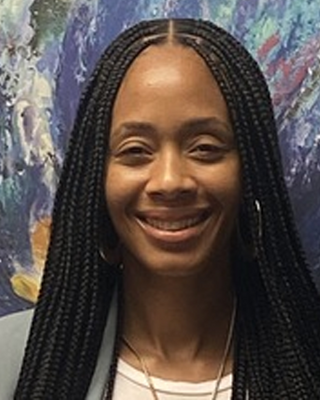 Photo of Ariel De'Freeze, Clinical Social Work/Therapist