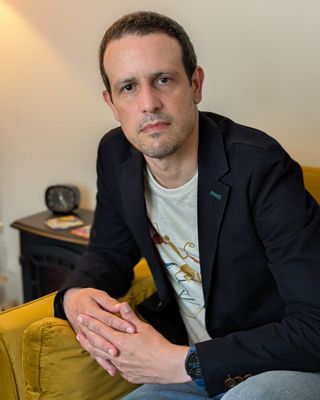 Photo of Simon Paul West, Counsellor, MSc, MNCPS Acc.