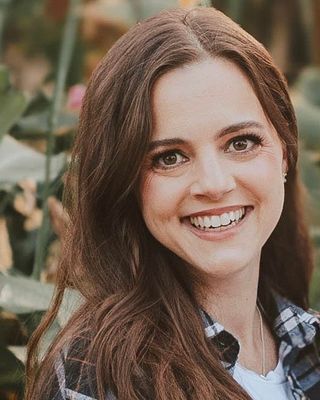 Photo of Alexis Jones, Marriage & Family Therapist, MS, LMFT