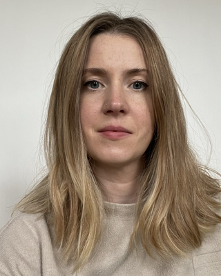 Photo of Dr Lana Renny, Psychologist, PsychD, HCPC - Clin. Psych.