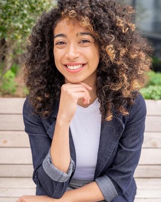 Photo of Isabela Reis Larangeira, Pre-Licensed Professional