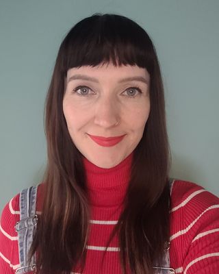 Photo of Steph Moore - Stephanie - Anxiety and Self-esteem Specialist, Psychotherapist, MBABCP