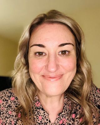 Photo of Geri Carey, Psychotherapist, MSc, MBACP