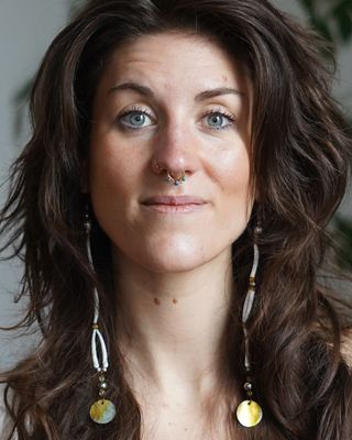 Photo of Celina Lucarelli, Art Therapist, EXA