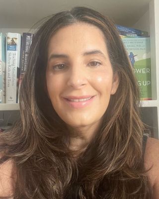 Photo of Allison Propper Rosenberg, Pre-Licensed Professional, MS, RMHC