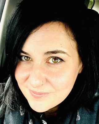 Photo of Laura Hine, Psychotherapist, MBACP