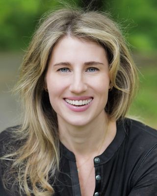 Photo of Isabel Spoehr, Clinical Social Work/Therapist, LCSW