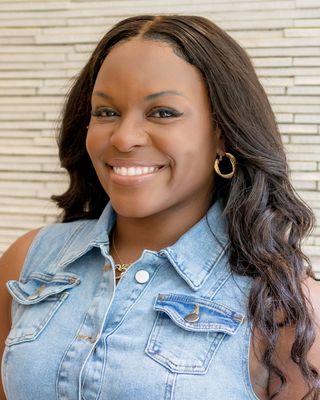 Photo of Chinwendu (Chewy) Utom, Clinical Social Work/Therapist, LICSW