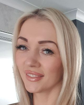 Photo of Lisa Graham, Psychotherapist, DCounsPsych, MNCPS Acc.