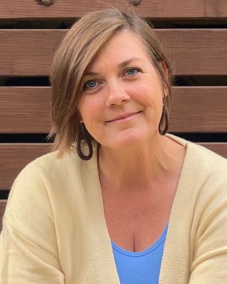 Photo of Elaine Berton, Lic Clinical Mental Health Counselor Associate, MA, LCMHCA, NCC