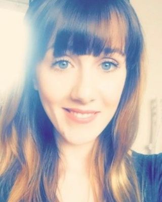 Photo of Holly Porter, Psychotherapist, MSc, MBABCP