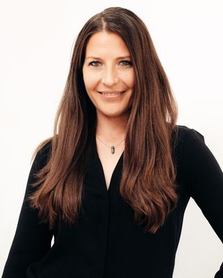 Photo of Mckenzie Kool, Psychologist, MC, RPsych