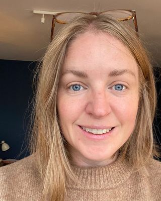 Photo of Niamh Govers, Counsellor, MBACP