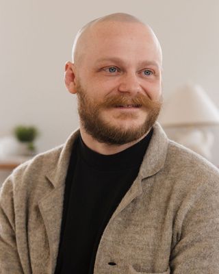 Photo of Matt William, Registered Psychotherapist (Qualifying), MA