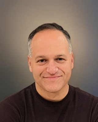 Photo of Ezry Sonnenschein, Clinical Social Work/Therapist, LCSW