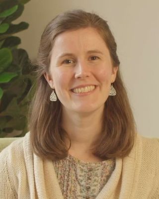 Photo of Hallie Gao, Licensed Mental Health Counselor Associate, LMHCA