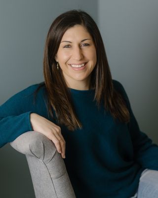 Photo of Jauna Cruz, Marriage & Family Therapist, LMFT