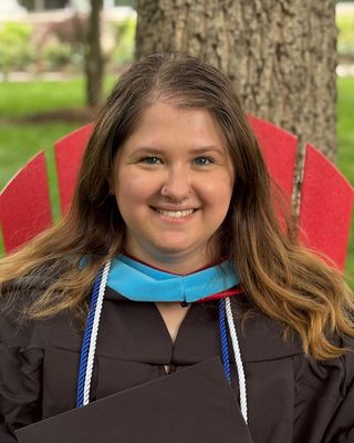 Photo of Carrie Lloyd, Pre-Licensed Professional, MEd, RIC