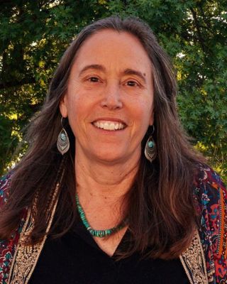 Photo of Carolyn DeTierra, Marriage & Family Therapist, LMFT