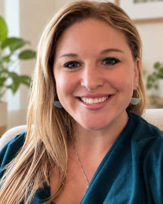 Photo of Nicole A Rettino, Clinical Social Work/Therapist, LCSW, LCADC, CCS, C-DBT, CCTP
