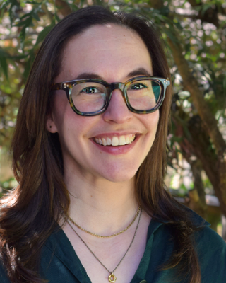 Photo of Alanna Lipson, Registered Psychotherapist (Qualifying)