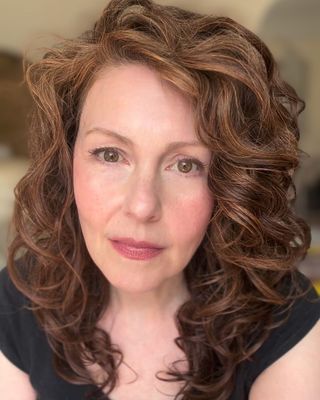 Photo of Julianne Cantarella - Julianne Cantarella | Life & Dating Coach , Licensed Social Worker, MSW, LSW, ACC