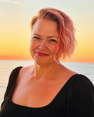 Photo of Julie Olson, Clinical Social Work/Therapist, LCSW