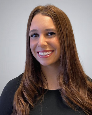 Photo of Leah Jayne, Licensed Social Worker, MSW, LSW