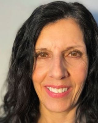 Photo of Laura Bianchini, Licensed Professional Clinical Counselor