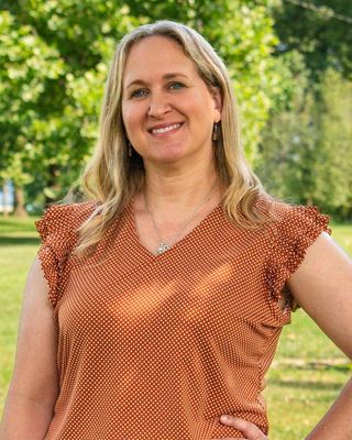 Photo of Sara W Floreth, Counselor, MA, LPCCS, CGT