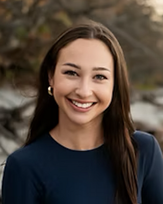 Photo of Lauren (Cimino) Ortiz, Counselor, LMHC, MA