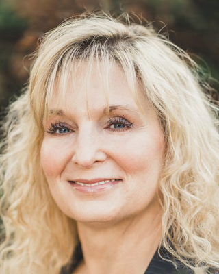 Photo of Christina Morris, Licensed Professional Counselor, LPC