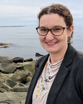 Photo of Shannon McCready, Clinical Social Work/Therapist, MSW RSW