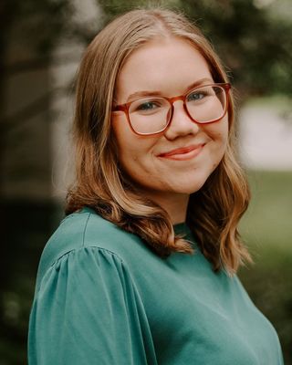 Photo of Hannah Hinds, Marriage & Family Therapist Intern in Brooklyn Park, MN