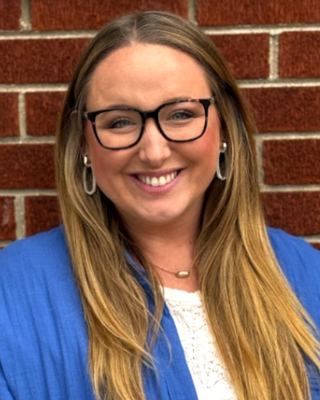 Photo of Elizabeth Webster, Licensed Professional Counselor, MA, LPC, ATR