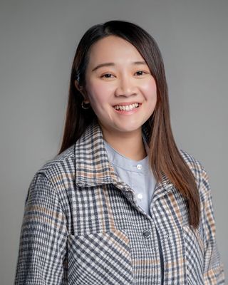 Photo of Karen Sin, Registered Social Worker, RSW, MSW, MAFT