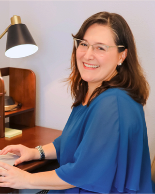 Photo of Dr. Katherine Isaza, Psychologist, PsyD, PsyM, MA