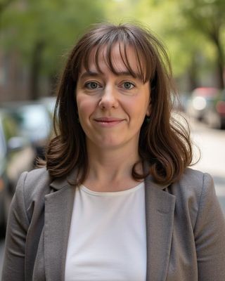 Photo of Sarah Erwin, Registered Social Worker, MSW, RSW