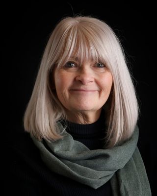 Photo of Catherine Thomas, Counsellor, MBACP Accred